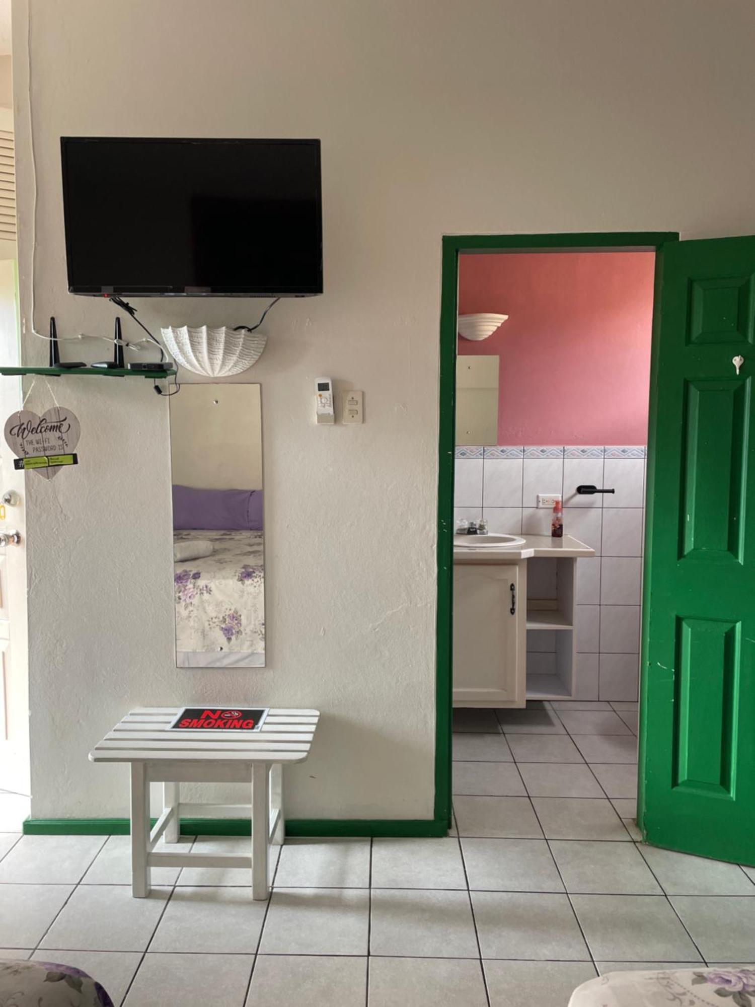The Seaside Garden Guesthouse Buccoo Extérieur photo