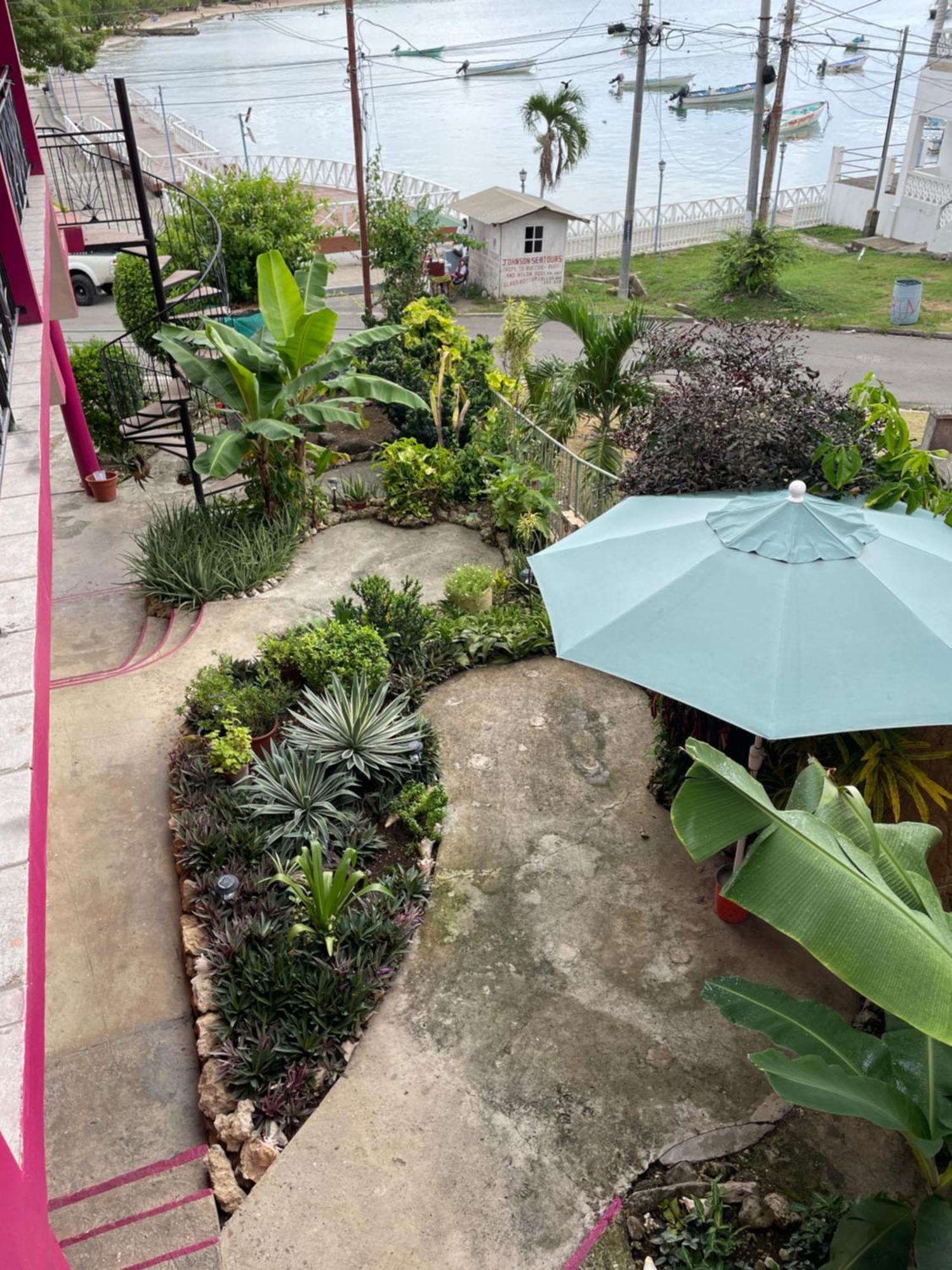 The Seaside Garden Guesthouse Buccoo Extérieur photo